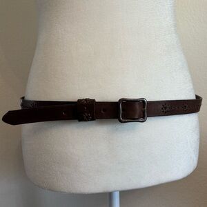 Vintage Dockers genuine leather floral belt in dark brown from 90s-y2k! 34”-38”